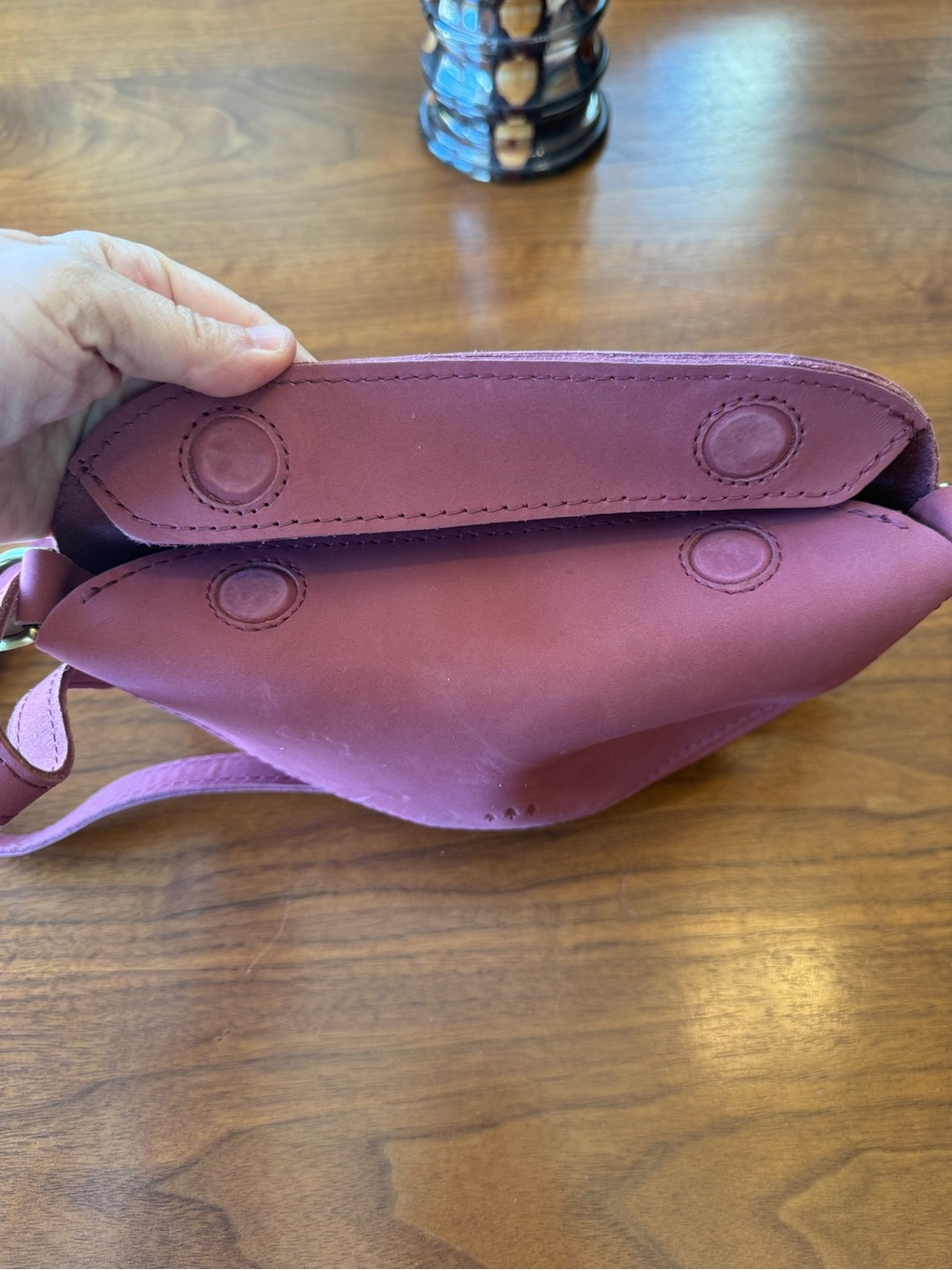 Portland Leather Koala Sling Bag - Picture 7 of 15